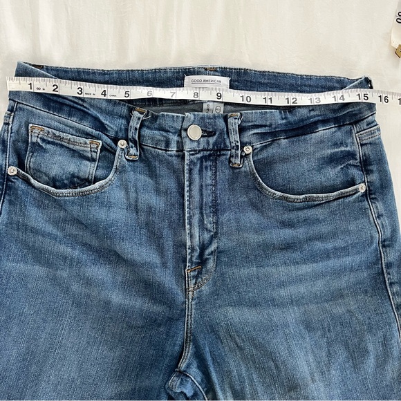 Good American High Rise Dark Blue Jeans - Picture 9 of 14